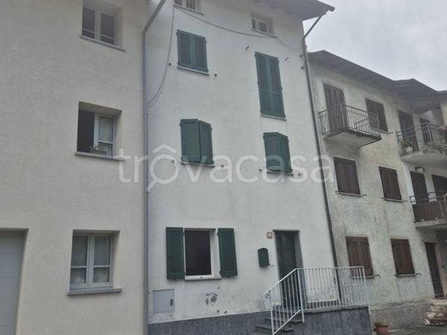 Quadrilocale in vendita a Morbegno piazza della Vittoria, Campovico
