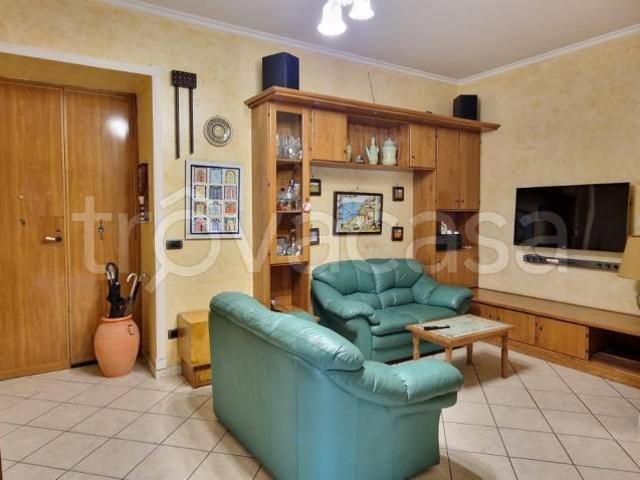Quadrilocale in vendita a Napoli via Bernardo Tanucci, San Carlo all'Arena