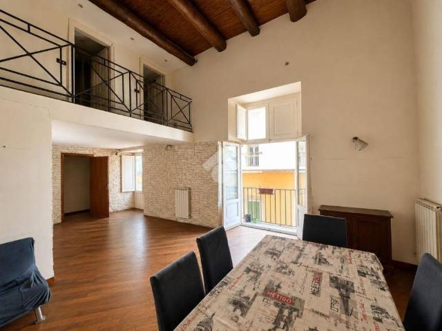 Quadrilocale in vendita a Napoli via Nardones, Monte di Dio