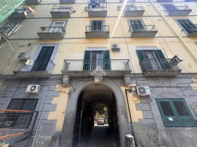 Quadrilocale in vendita a Napoli via Peppino de Filippo, 5, Tribunali