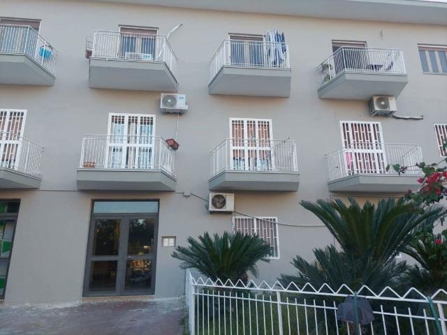 Quadrilocale in vendita a Napoli, Fuorigrotta