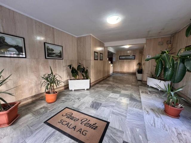 Quadrilocale in vendita a Napoli, Colli Aminei Capodimonte