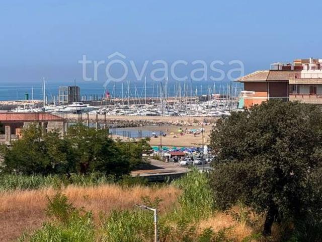 Quadrilocale in vendita a Nettuno via Lipari, 1/a