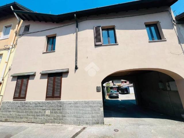 Quadrilocale in vendita a Nova Milanese via Caravaggio, 13