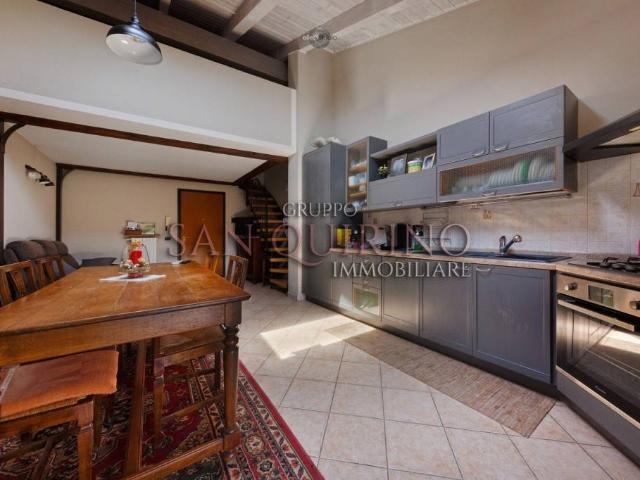 Trilocale in vendita a Novi di Modena via Gramsci, 23