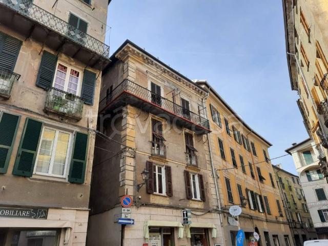 Quadrilocale in vendita a Ovada vico Ancora