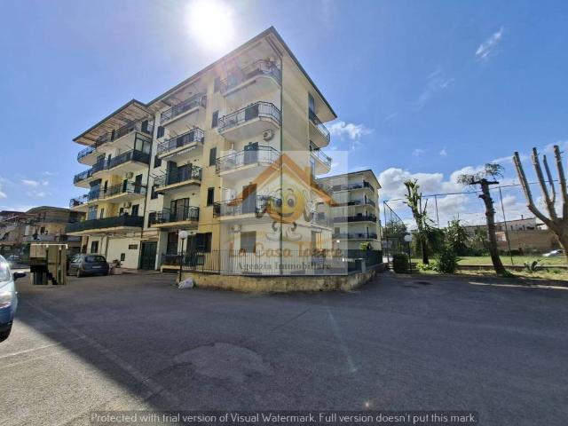 Quadrilocale in vendita a Orta di Atella via Giosuè Carducci, 1