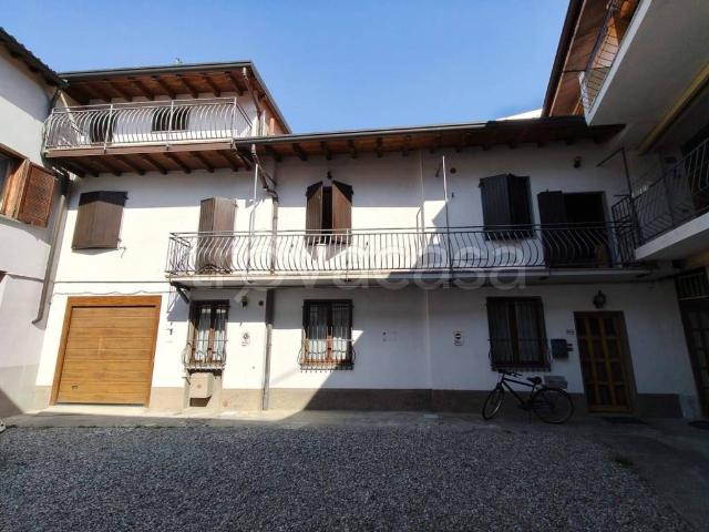 Casa indipendente in vendita a Osio Sotto piazza agliardi