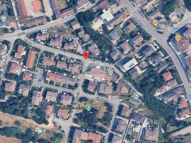 Quadrilocale in vendita a Buttapietra via sarca