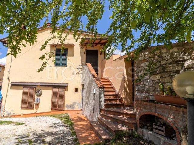 Quadrilocale in vendita a Bagno a Ripoli via Roma, 637