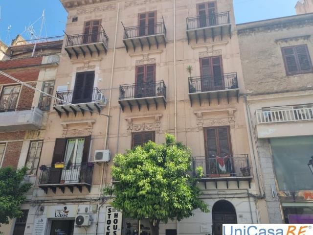 Quadrilocale in vendita a Bagheria corso Butera 505