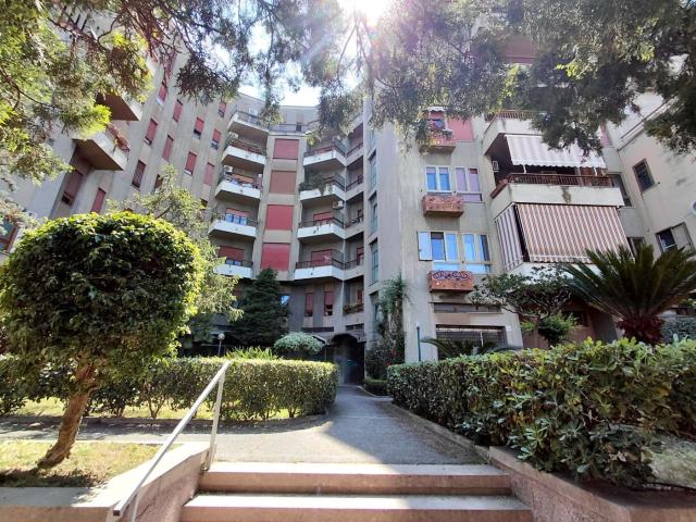 Quadrilocale in vendita a Barcellona Pozzo di Gotto
