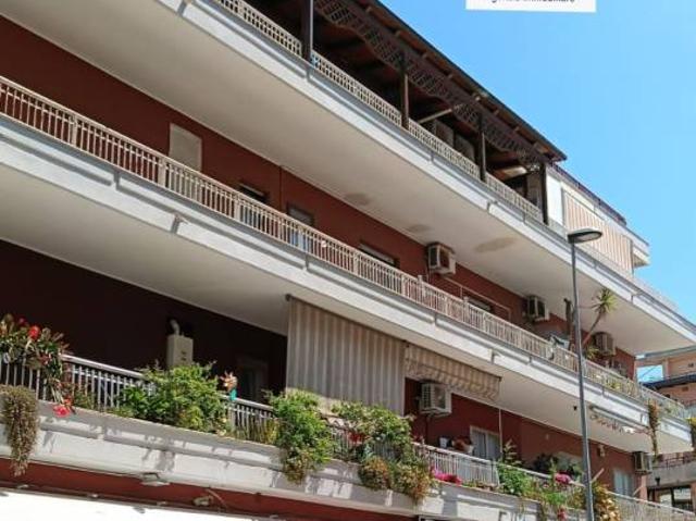 Quadrilocale in vendita a Barletta via Salvatore Prascina, Settefrati