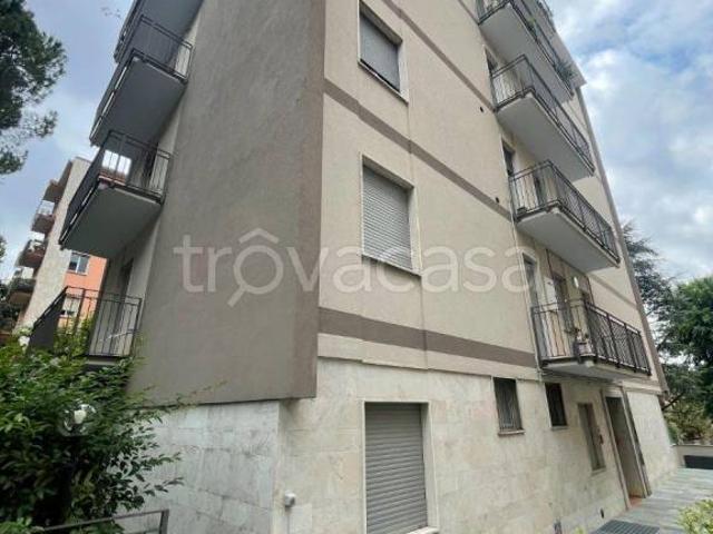 Quadrilocale in vendita a Bergamo via Antonio Rosmini, 9, Centro