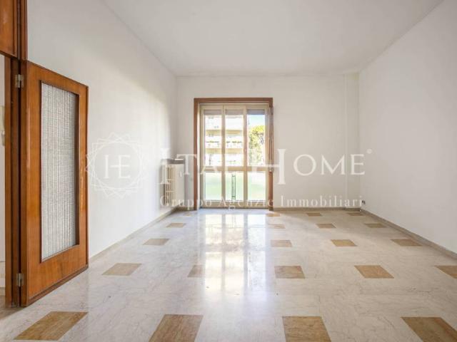 Quadrilocale in vendita a Bergamo via XXIV Maggio, 2, San Paolo