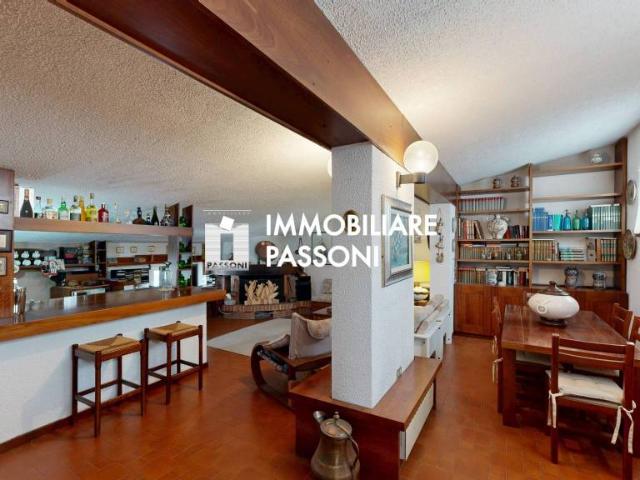 Quadrilocale in vendita a Bergoro, Fagnano Olona