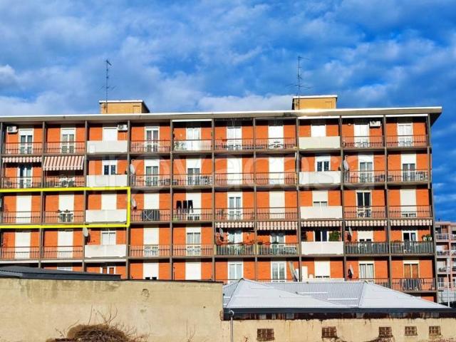 Quadrilocale in vendita a Biella via Abruzzi