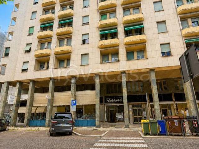 Quadrilocale in vendita a Biella via Alfonso Lamarmora, 14