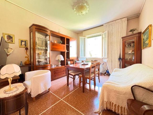 Quadrilocale in vendita a Bologna, Bolognina