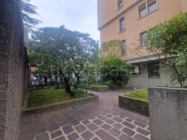Quadrilocale in vendita a Bologna, Mazzini Fossolo