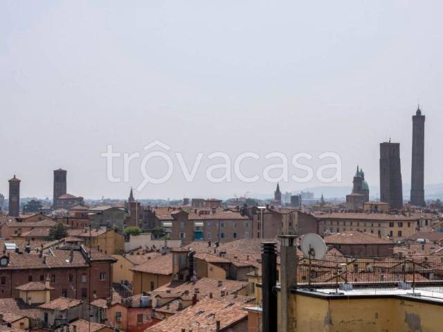 Quadrilocale in vendita a Bologna, Marconi
