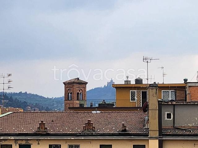 Quadrilocale in vendita a Bologna, Marconi