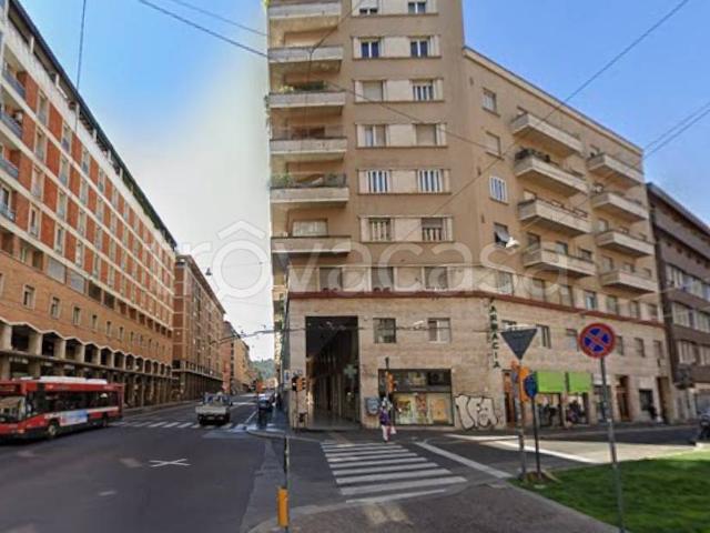 Quadrilocale in vendita a Bologna, Marconi
