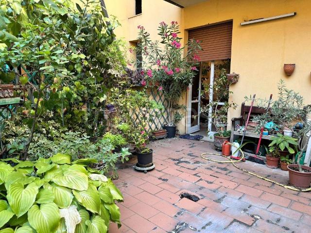 Quadrilocale in vendita a Bologna via m. Calari, San Felice