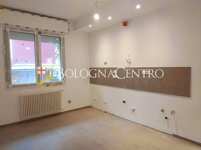 Quadrilocale in vendita a Bologna via Domenico Scarlatti, San Ruffillo