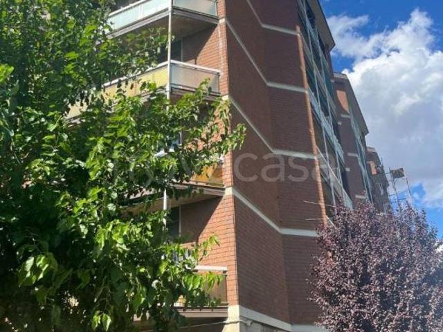 Quadrilocale in vendita a Bologna via Don Luigi Sturzo, 39, Saragozza fuori Porta