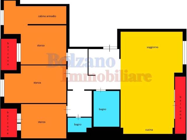 Quadrilocale in vendita a Bolzano via Orazio, Gries San Quirino