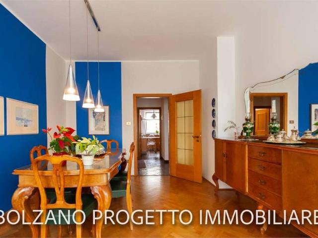 Quadrilocale in vendita a Bolzano via della Zecca, Gries San Quirino