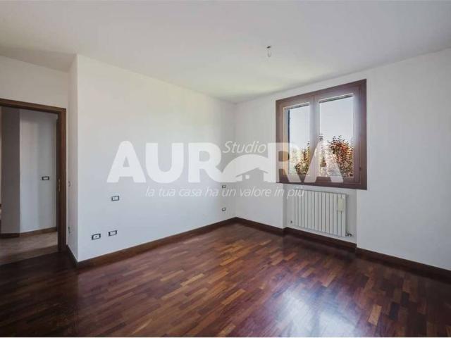 Quadrilocale in vendita a Bomporto via grieco, 1/a, Sorbara