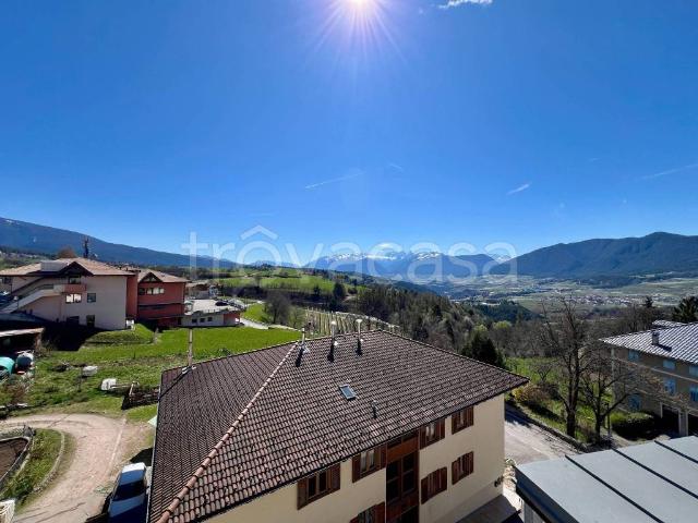Quadrilocale in vendita a Borgo d'Anaunia via Cesare Battisti, 20