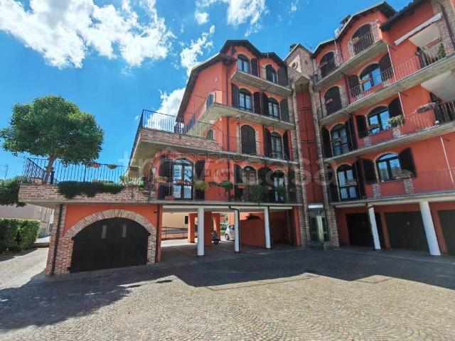 Quadrilocale in vendita a Bra via Umberto I, 66/a