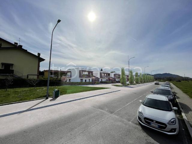 Quadrilocale in vendita a Brembate di Sopra