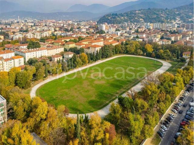 Quadrilocale in vendita a Brescia via Montenero, 23, Via Veneto Borgo Trento