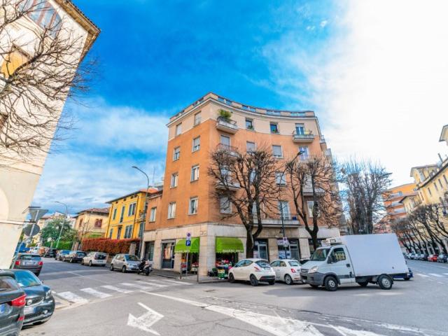 Quadrilocale in vendita a Brescia via Armando Diaz, 11