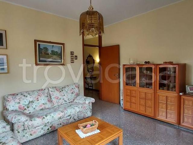 Quadrilocale in vendita a Broni via Emilia