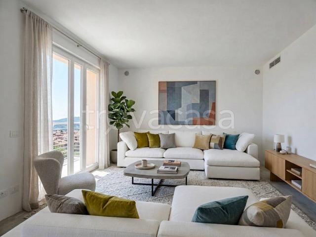 Quadrilocale in vendita a Bruntino, Villa d'Almè