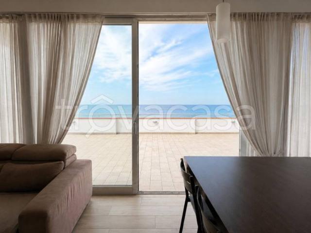 Quadrilocale in vendita a Camaiore via Delle azalee, 27, Lido Di Camaiore
