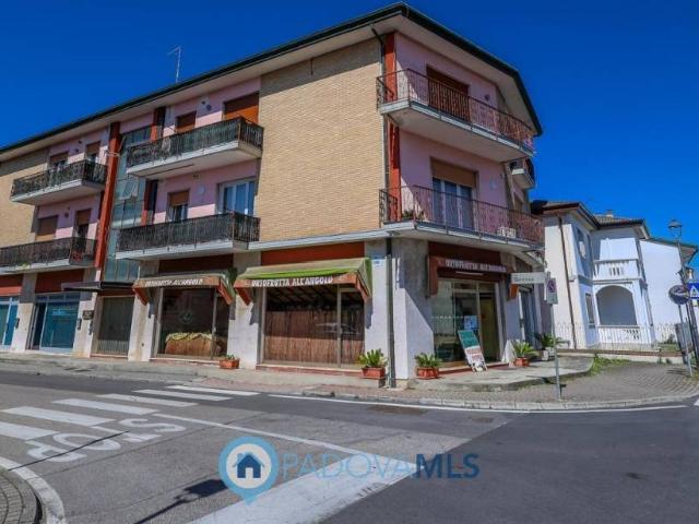 Quadrilocale in vendita a Campagna Lupia via Genova