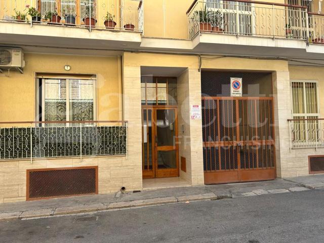 Quadrilocale con box a Canosa di Puglia