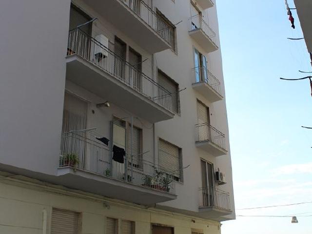 Quadrilocale in vendita a Canosa di Puglia