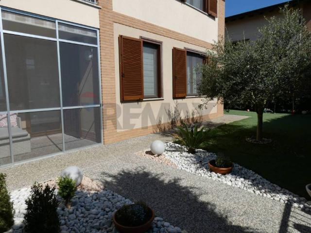 Quadrilocale in vendita a Casorate Primo