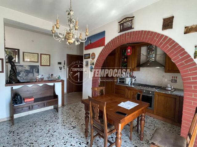 Quadrilocale in vendita a Casalecchio di Reno