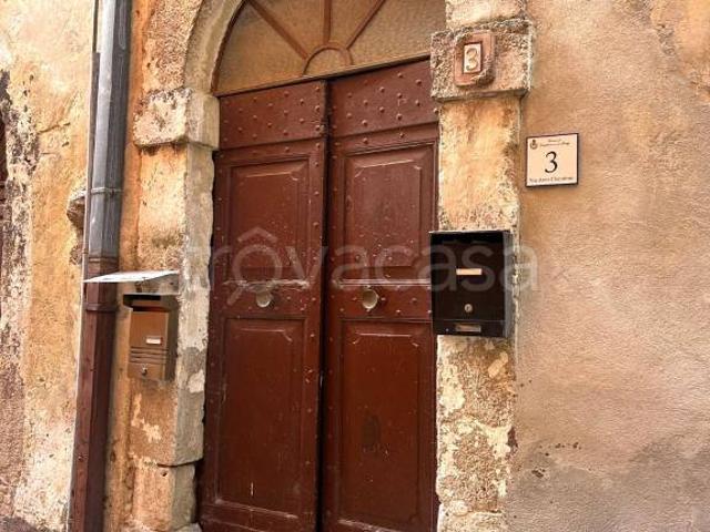 Quadrilocale in vendita a Castelnuovo di Farfa via Carlo Alberto, 33