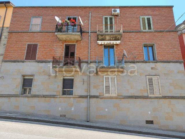 Quadrilocale in vendita a Castell'Umberto via Nazario Sauro, 17