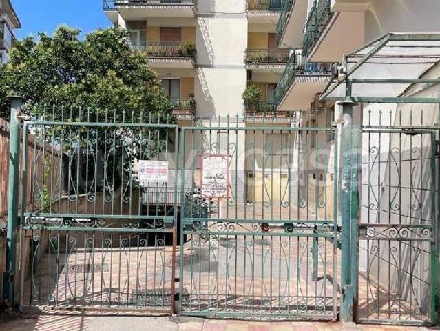 Quadrilocale in vendita a Castellammare di Stabia via Renato Rajola, 61