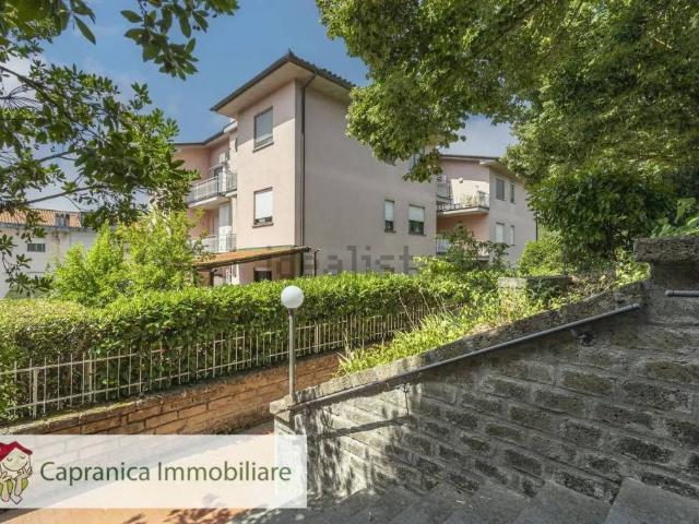 Quadrilocale in vendita a Capranica